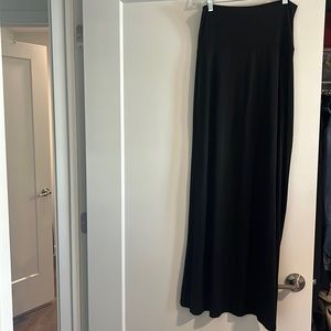 black maxi skirt